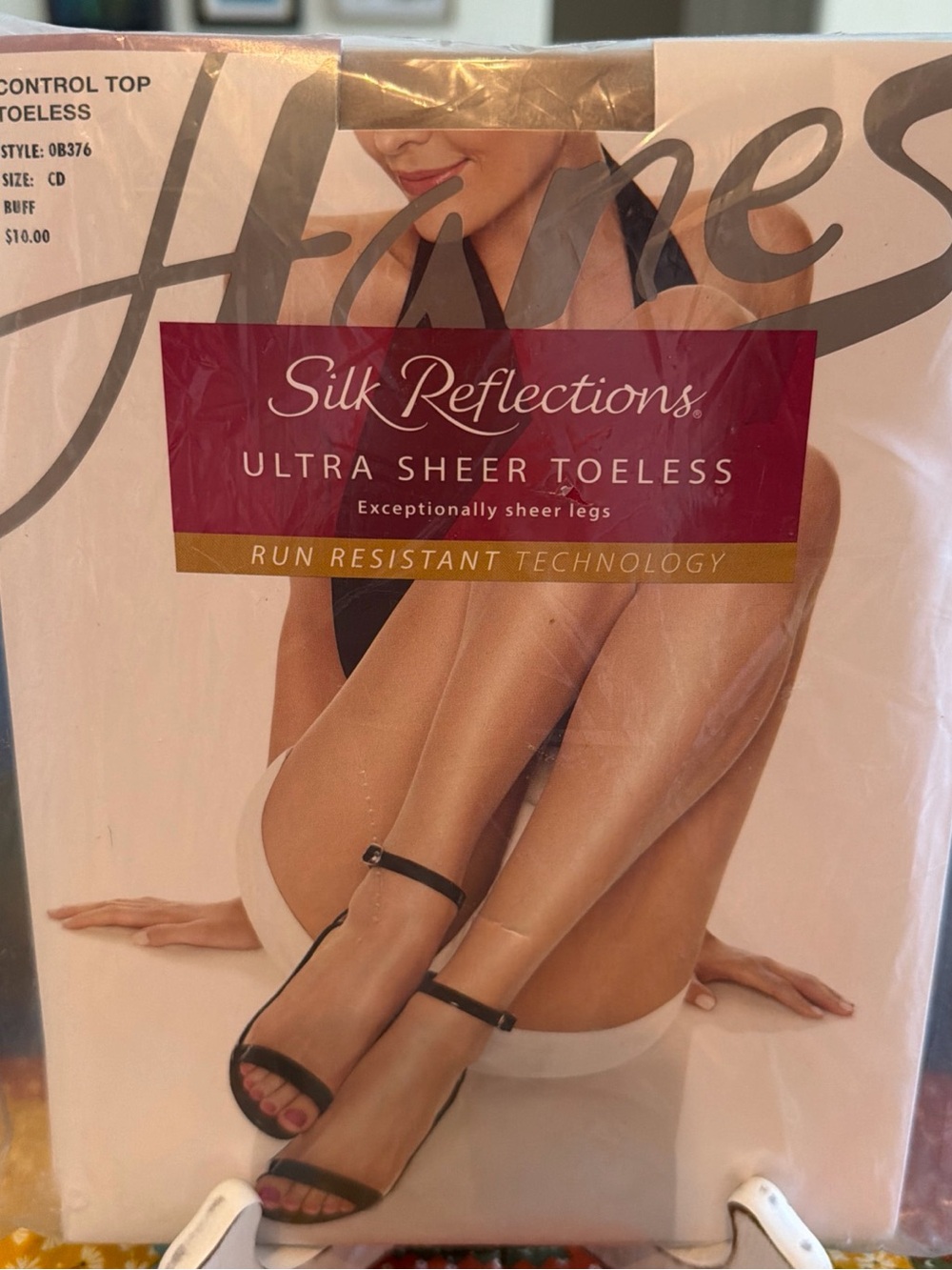 3 pair Hanes Silk Reflections Ultra Sheer Toeless Hosiery - Buff